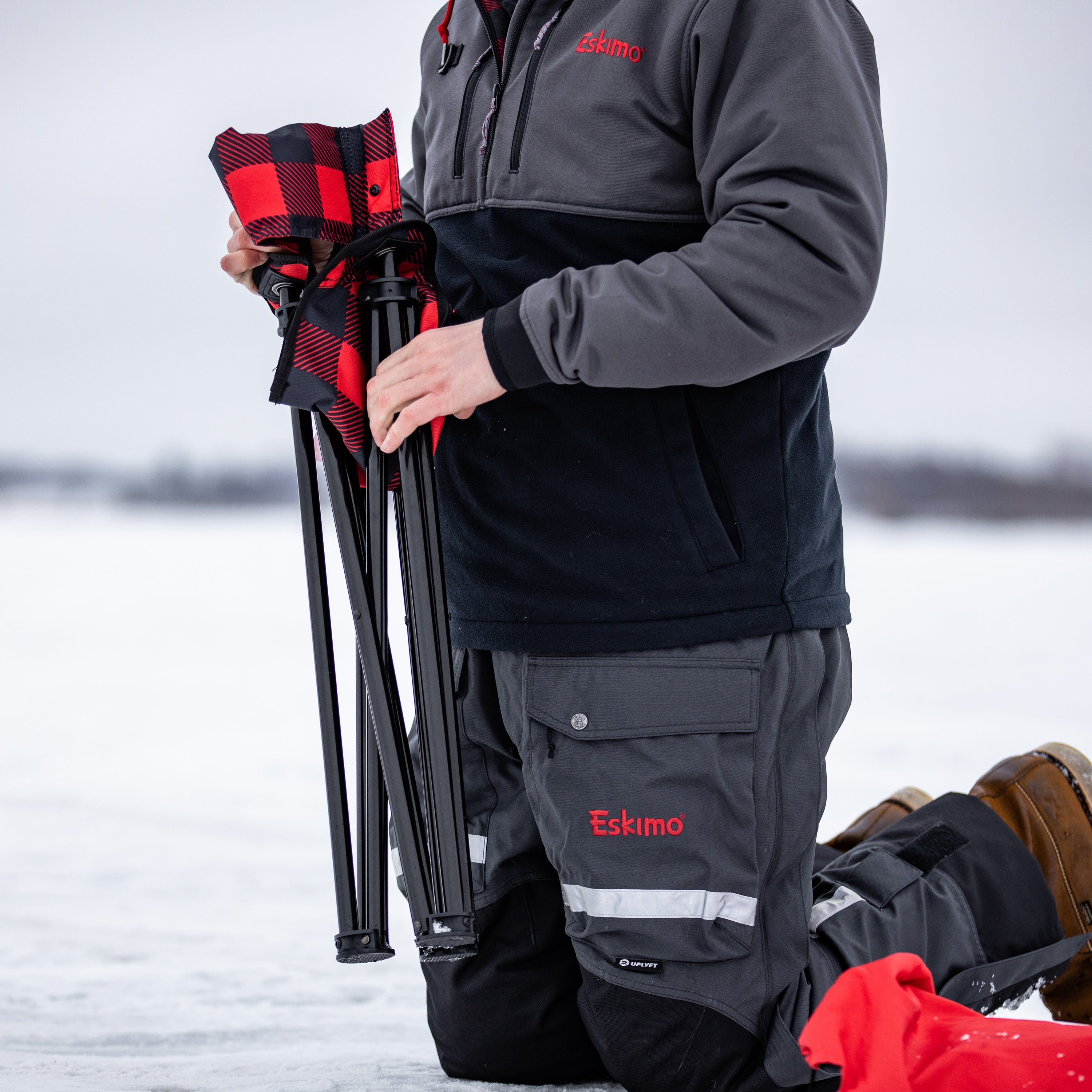 Plaid Folding Ice Chair